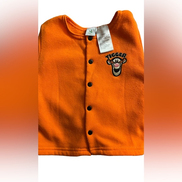 Hostess Pick ☄️ Disney Tigger Jacket - Picture 3 of 6